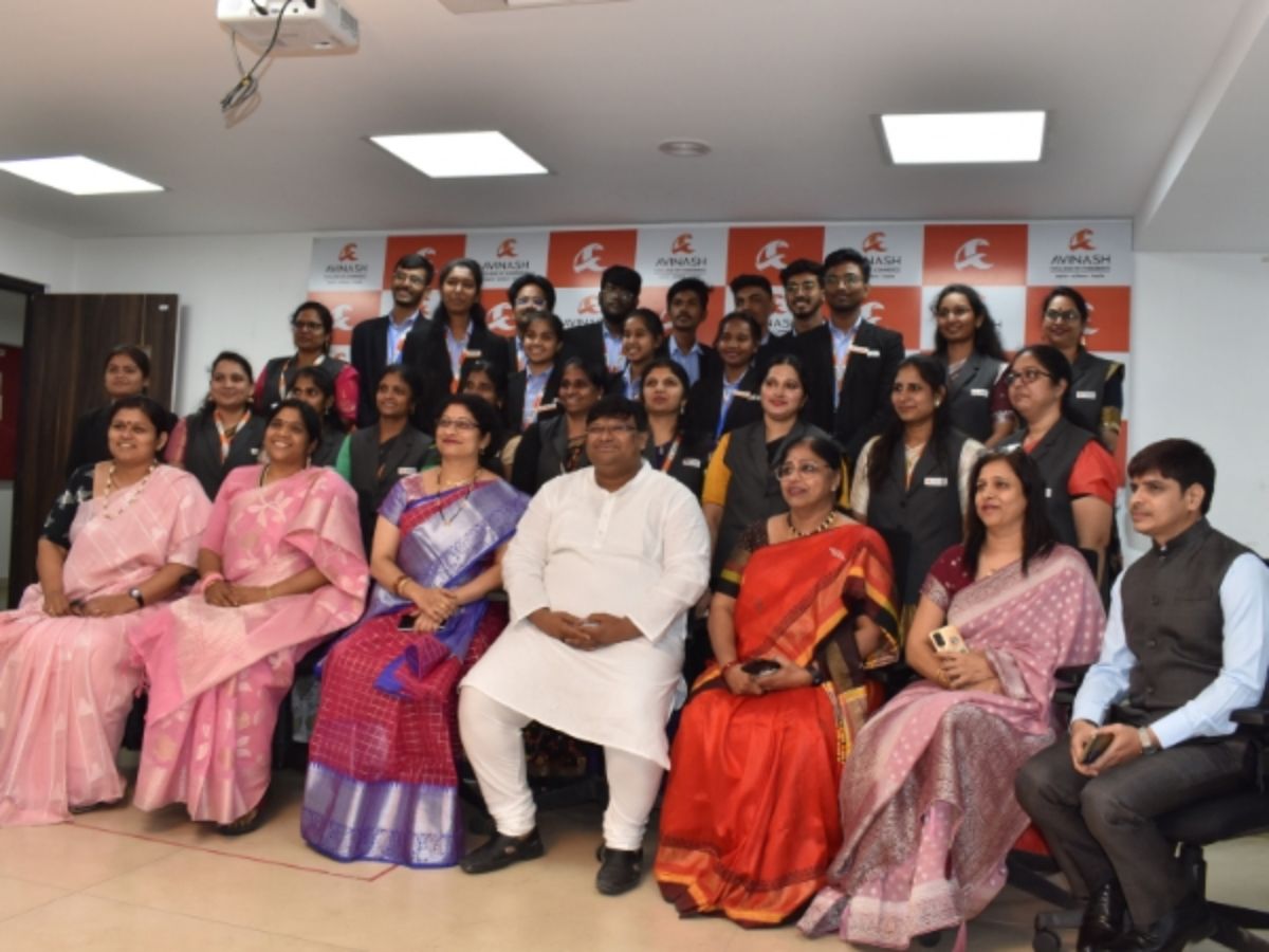 Avinash College of Commerce Celebrates Class Representatives (CR’S) Investiture Ceremony