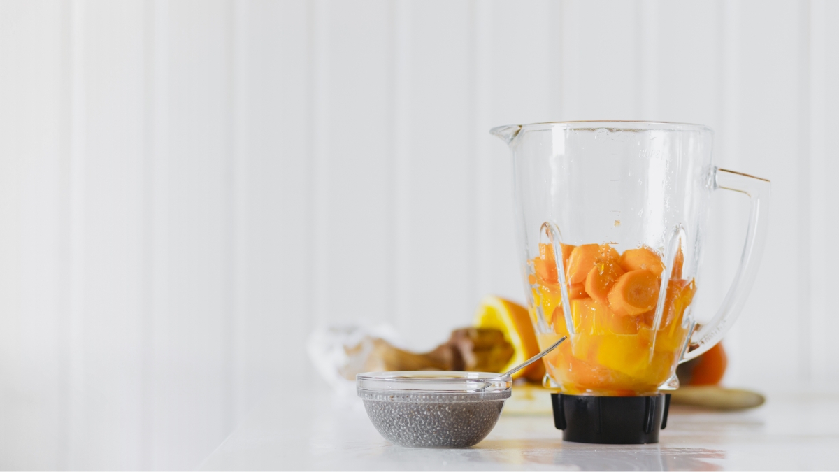 How to Choose Between a Hand Blender and a Mixer Grinder